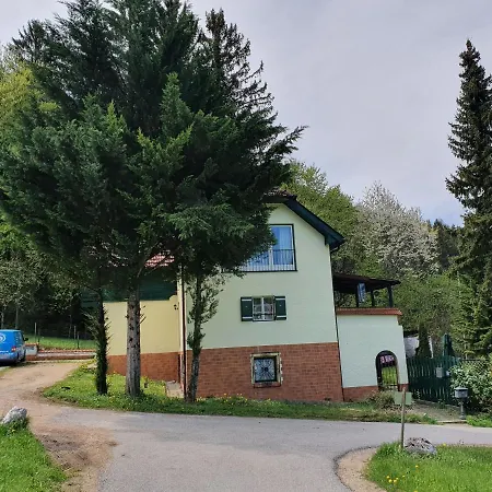 Landhaus Am Berg Schlafende Hexe Apartment *